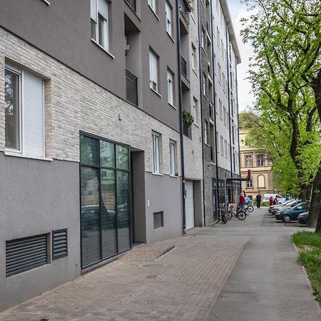 Black & White Apartment Subotica Exterior photo